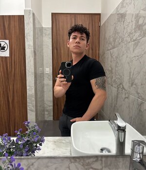 EDUARDO