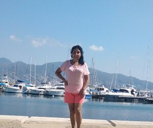 Leticia Barr&#