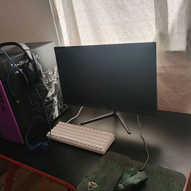 Foto de perfil de C Yarid